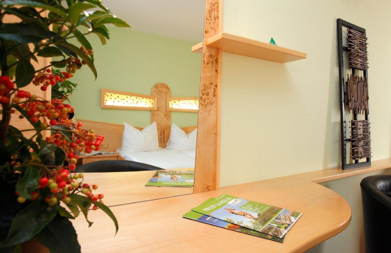 Hotel Boehmerwaldhof Ulrichsberg Quarto foto